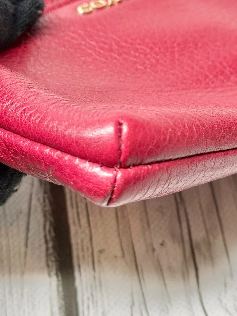 PRE LOVED Vintage Coach Red Leather Wristlet Wallet W/ Gold Hardware